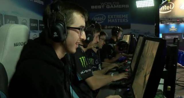 彩的传球意 彩的传球意