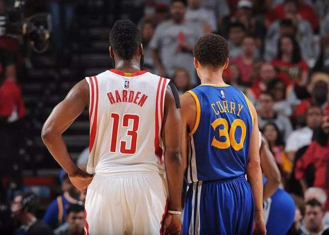 尾仓促出手 尾仓促出手