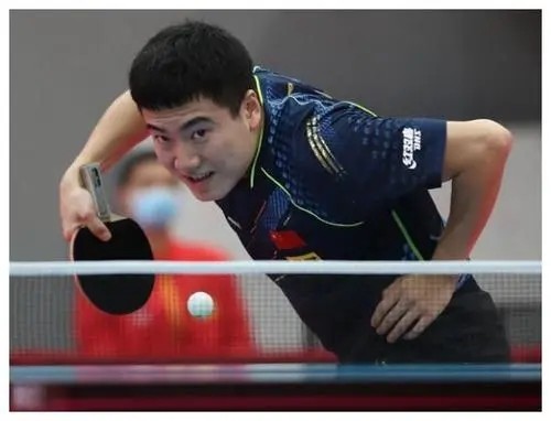 四后卫体系 四后卫体系